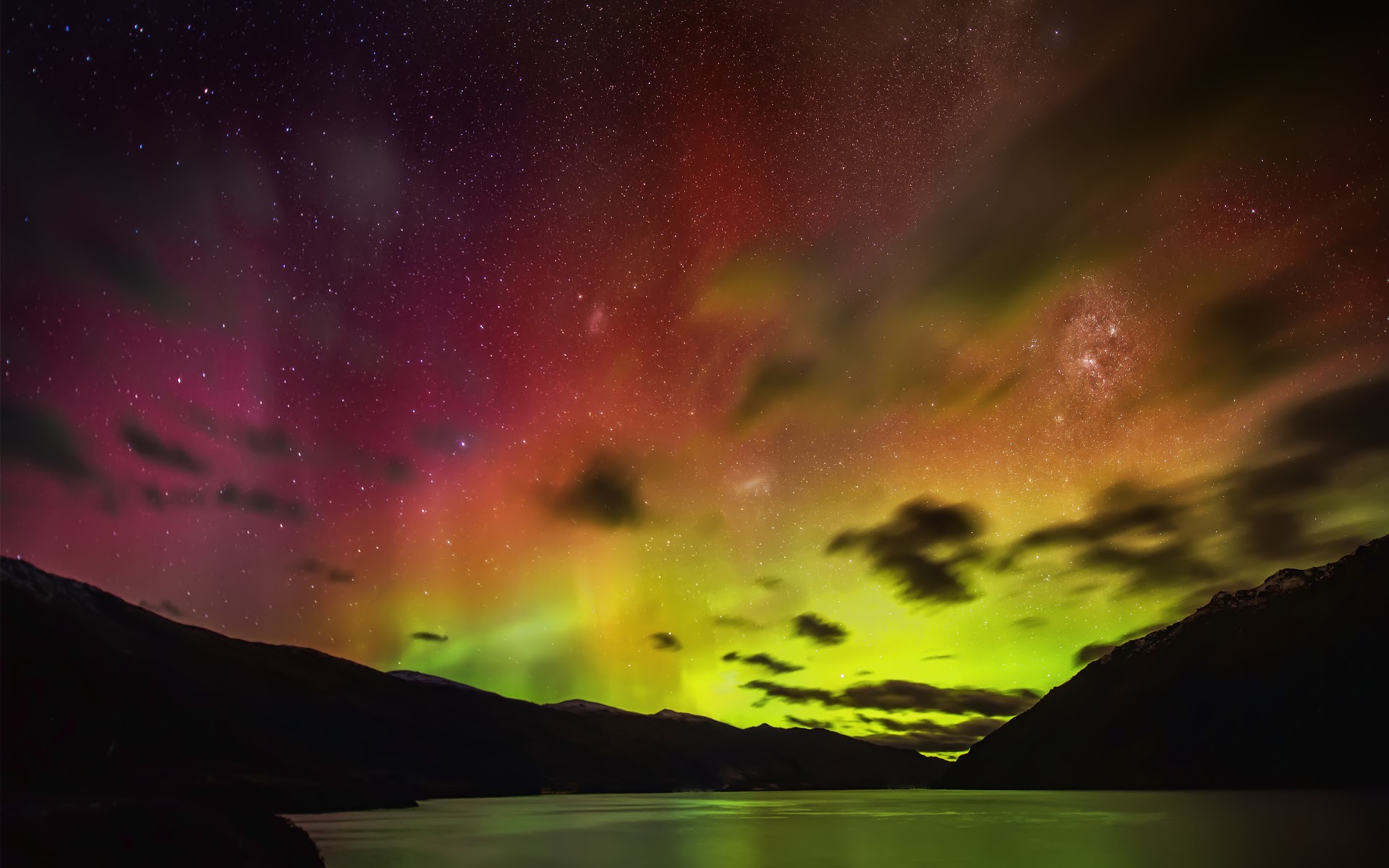 1200_Trey-Ratcliff-Queenstown-Aurora-Australis.jpg